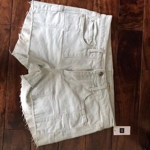 Gap shorts